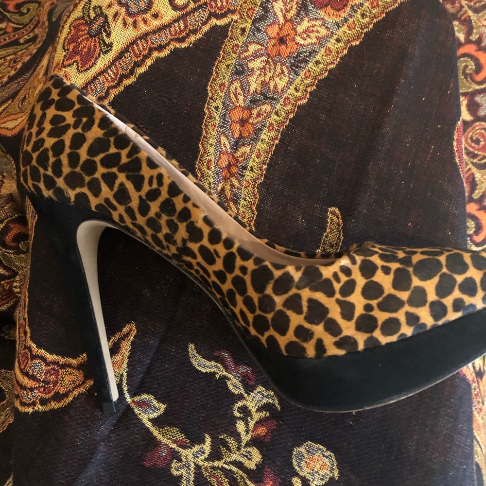 Vince Camuto Ritz 2 Cheetah Pony/True Suede